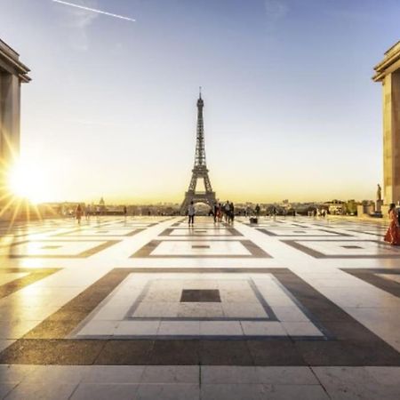 Tour Eiffel Terrasse Vue Seine Apartment Париж Екстериор снимка