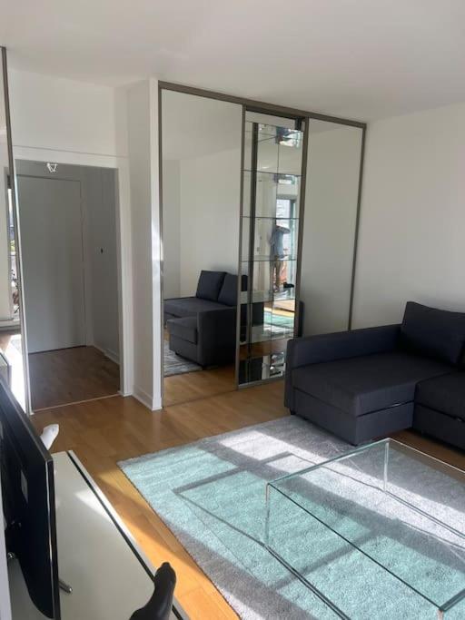 Tour Eiffel Terrasse Vue Seine Apartment Париж Екстериор снимка