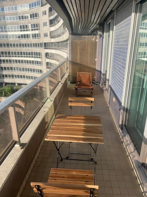 Tour Eiffel Terrasse Vue Seine Apartment Париж Екстериор снимка