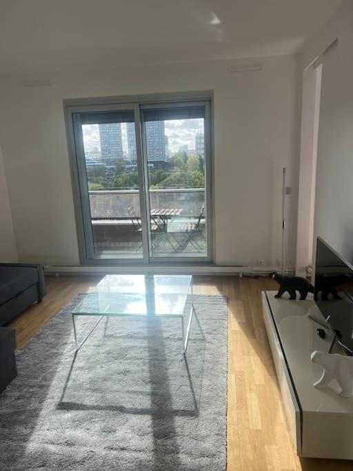 Tour Eiffel Terrasse Vue Seine Apartment Париж Екстериор снимка