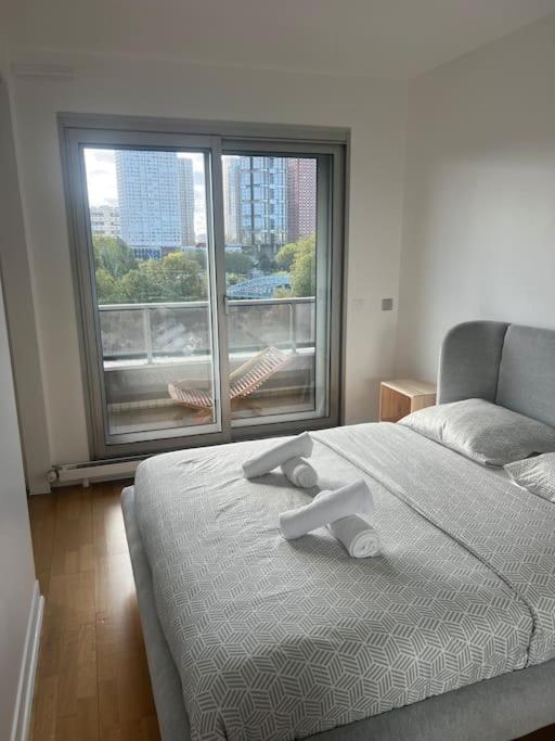 Tour Eiffel Terrasse Vue Seine Apartment Париж Екстериор снимка