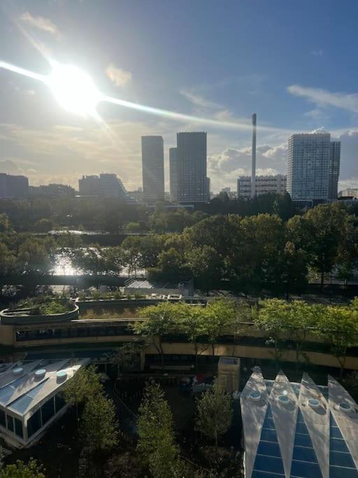 Tour Eiffel Terrasse Vue Seine Apartment Париж Екстериор снимка