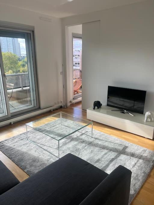 Tour Eiffel Terrasse Vue Seine Apartment Париж Екстериор снимка